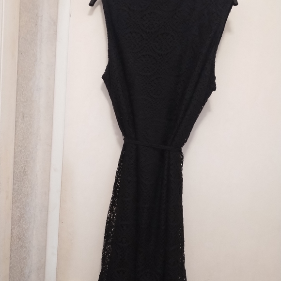 Dress - Picture 5 of 9